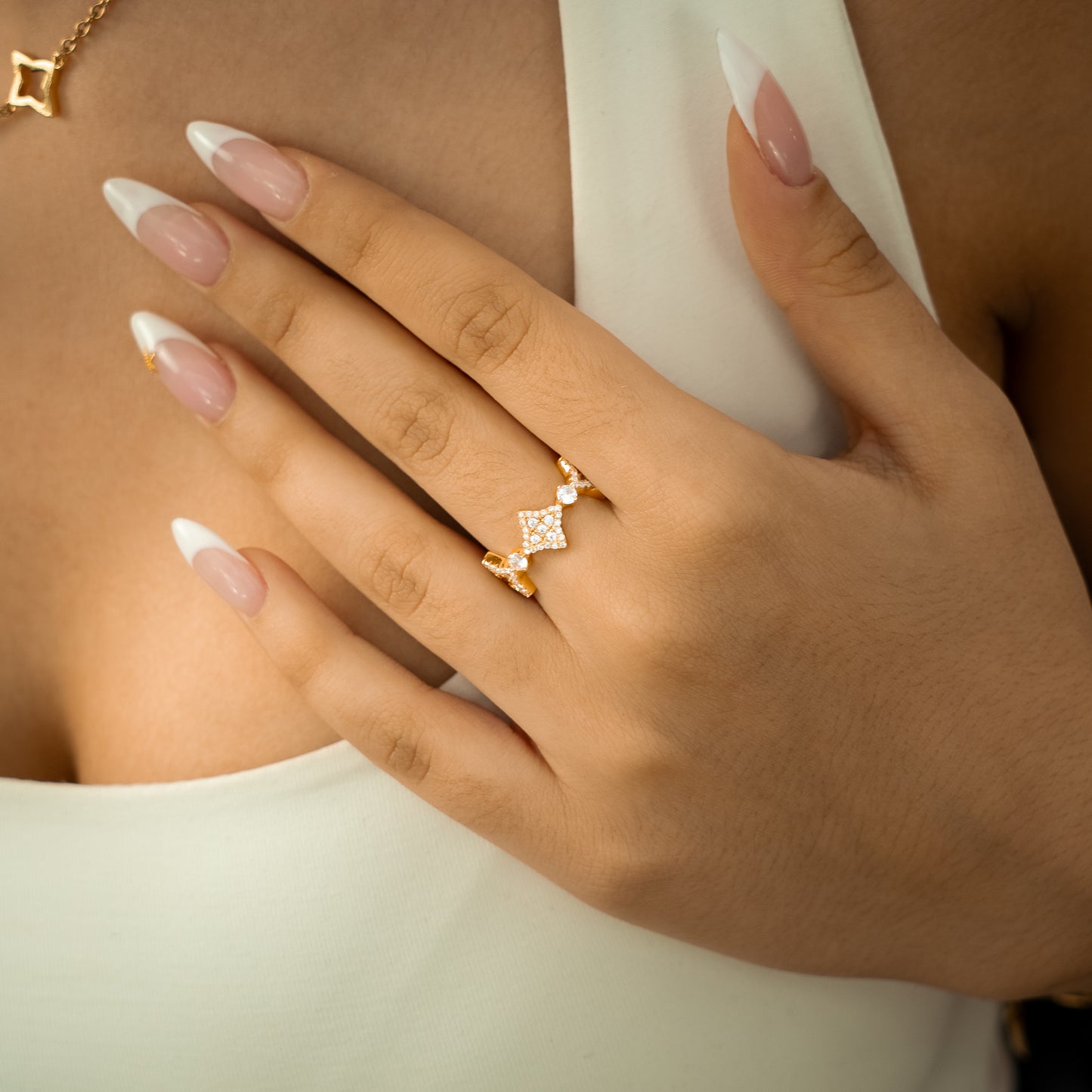 Flower tennis ring dorée