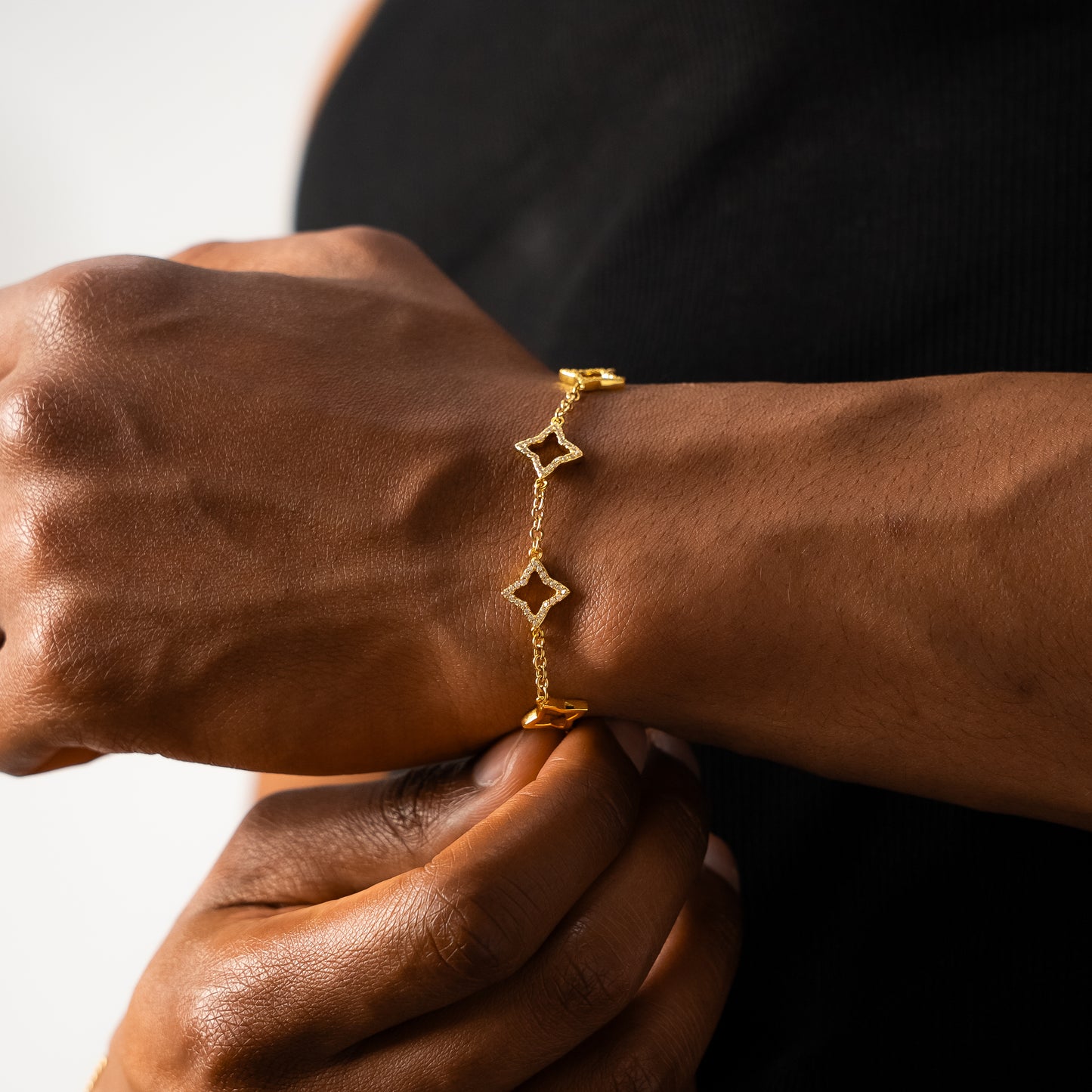 Bracelet Hollow Flower Doré