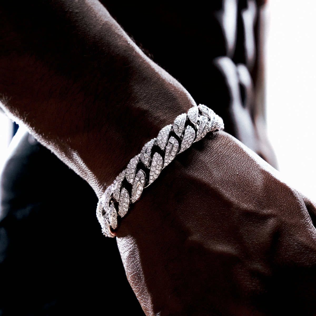 Iced Icon Cuban link Bracelet 15mm - Silver