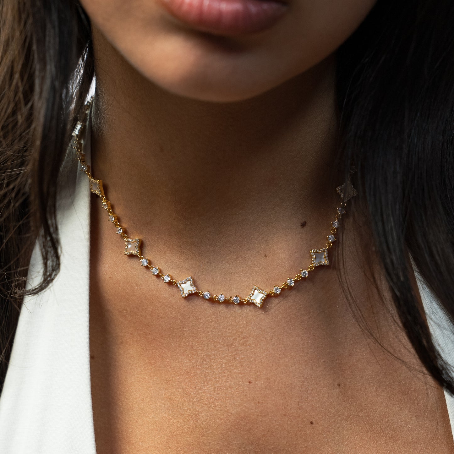 Chaîne Flower Tennis Dorée - Motif Blanc