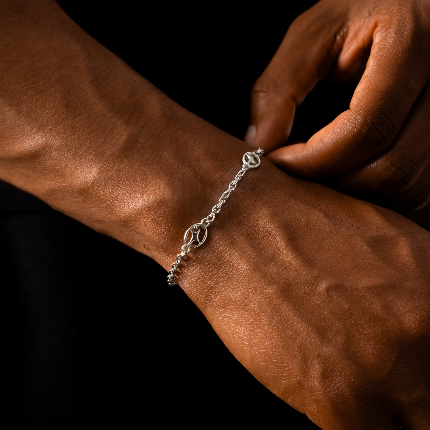 Bracelet câble Signature argenté