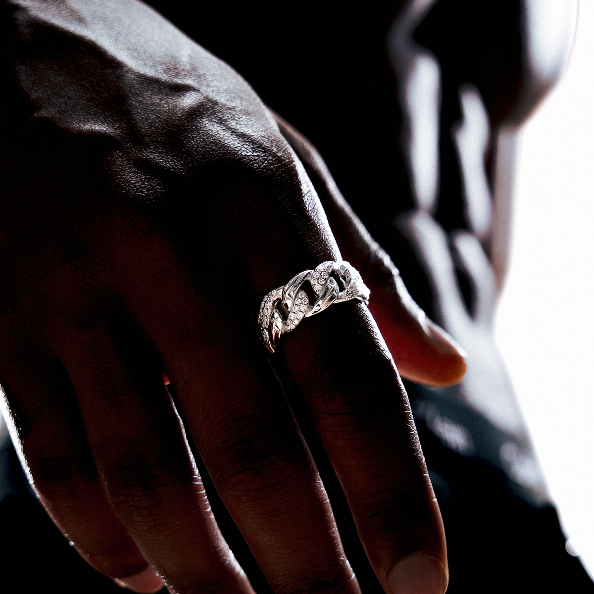 Iced Icon Cuban link ring - 925 Sterling Silver / VVS Moissanite