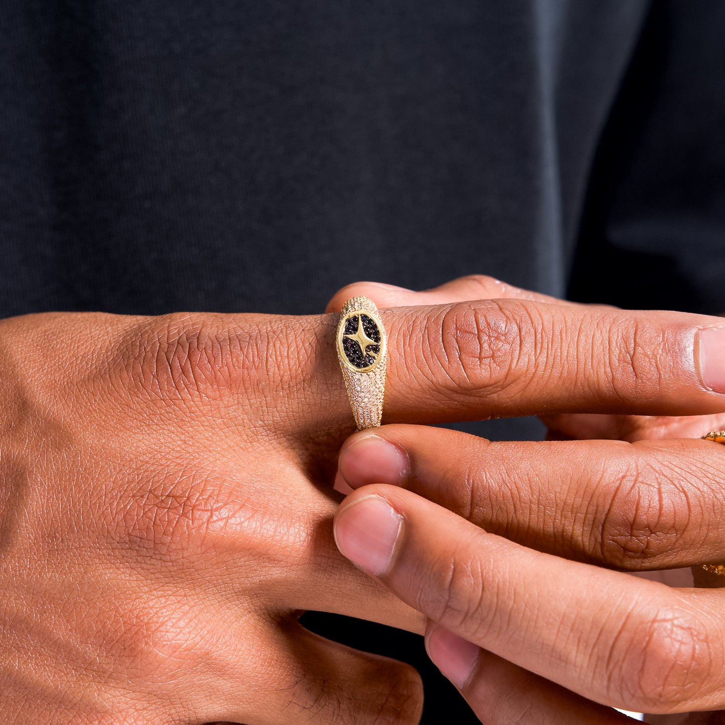 Iced Oval signet ring gold