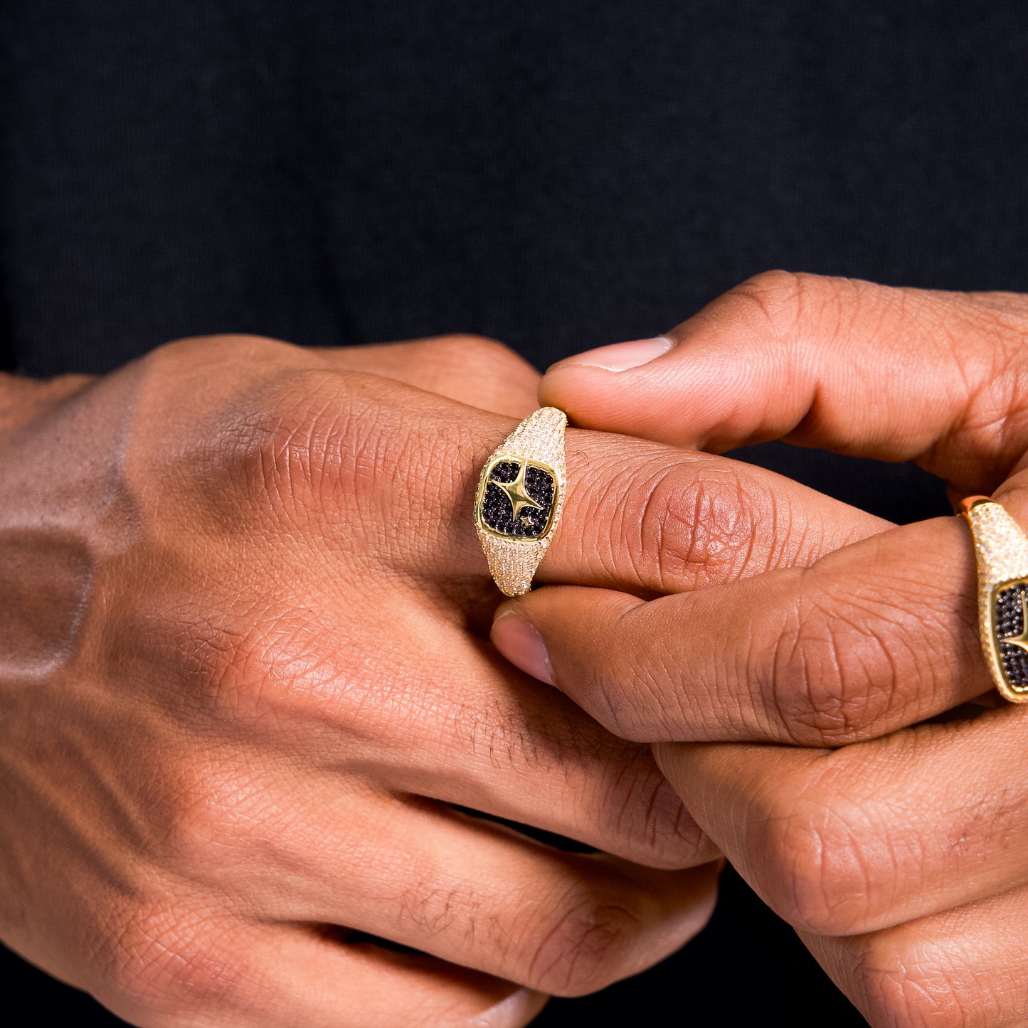 Iced Square signet ring dorée