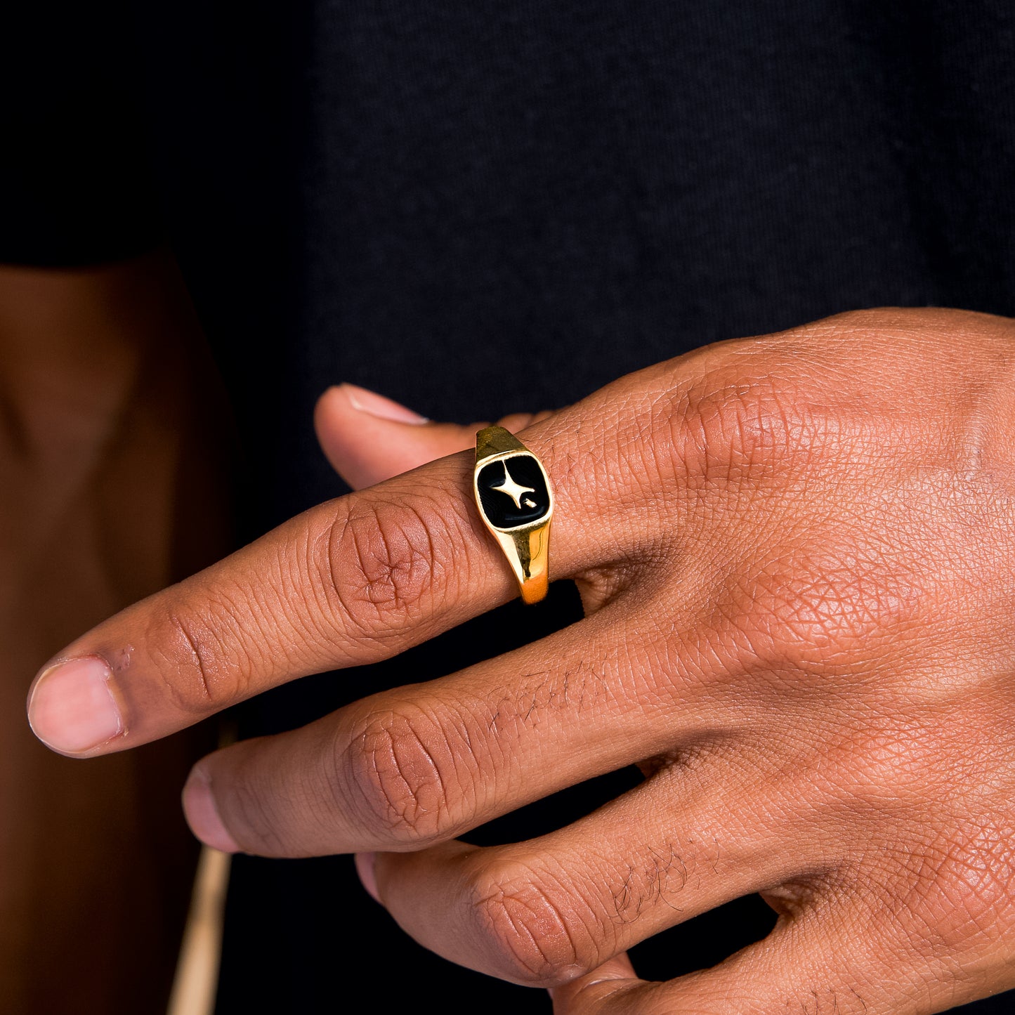 Signature Square signet ring gold