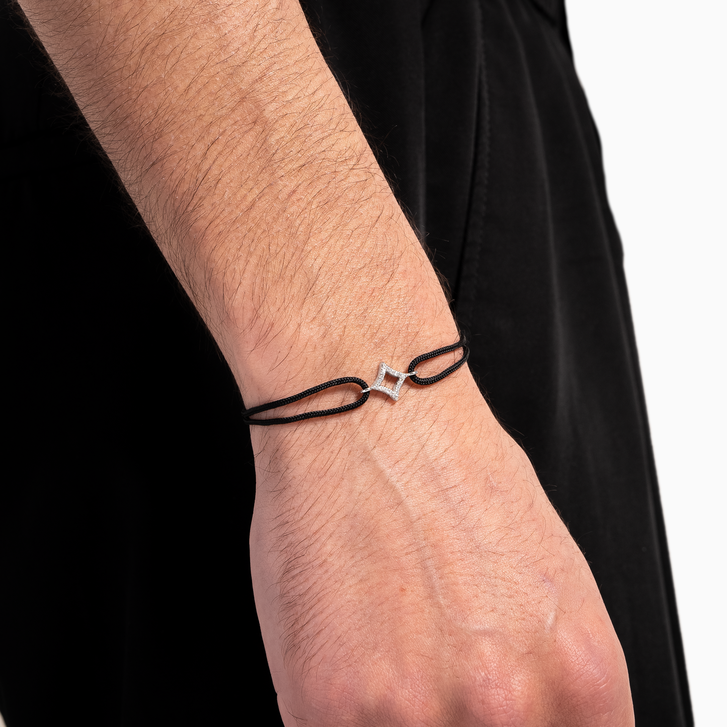 Hollow Star cord bracelet - Black