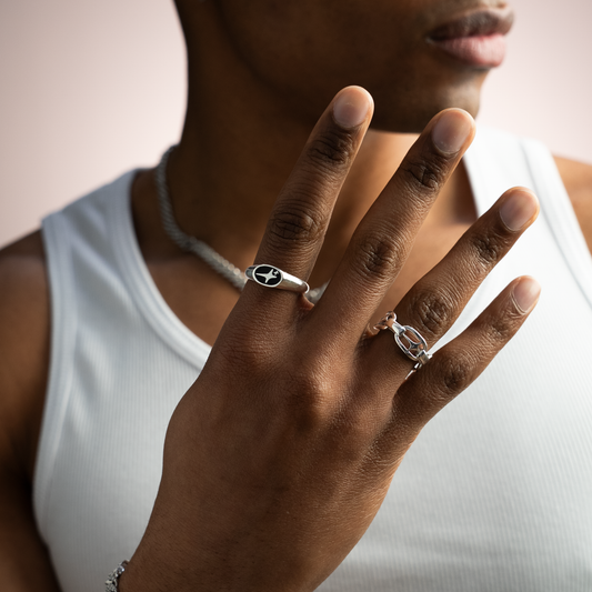 Signature Oval signet ring silver