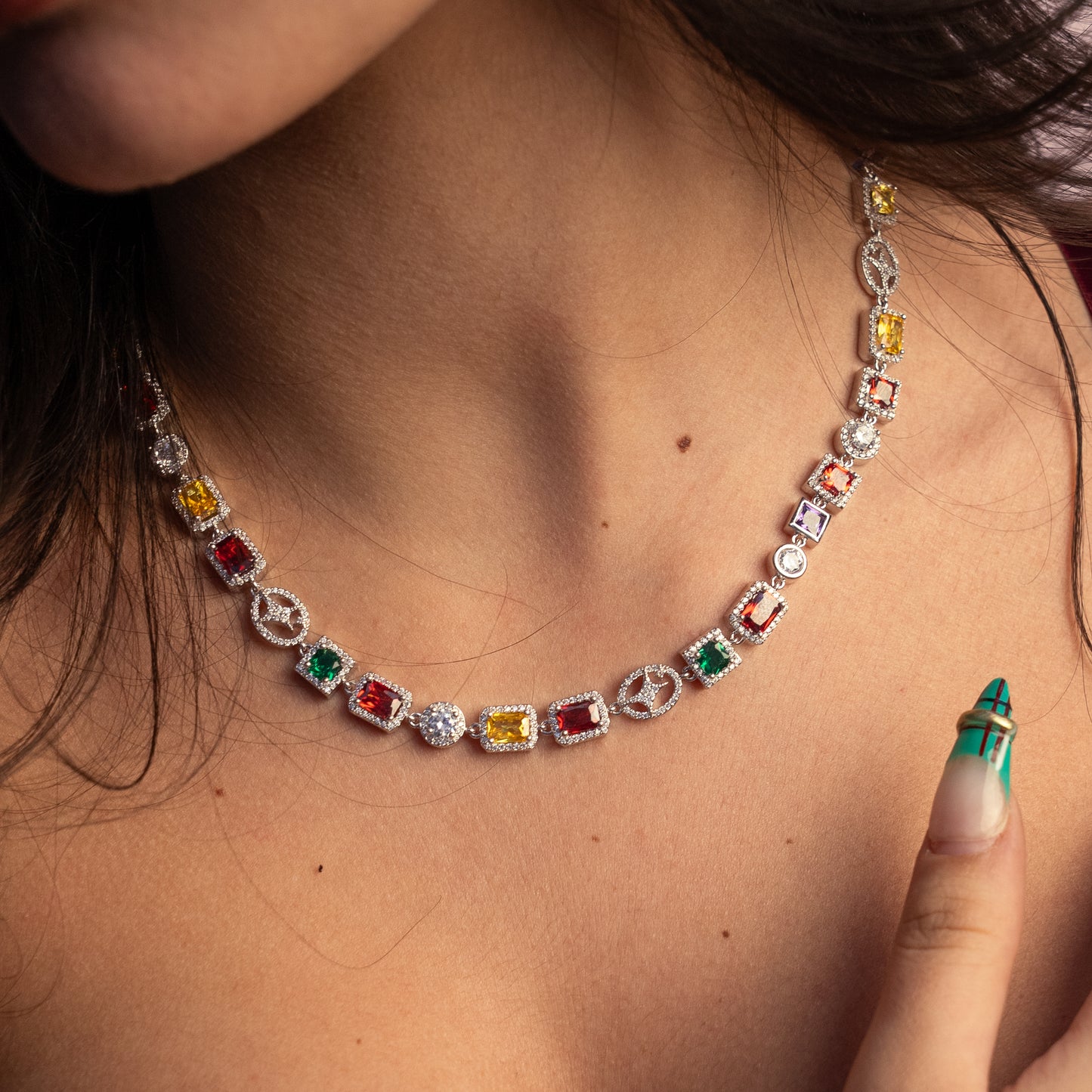 Chaîne Multi Gemstone 8 mm Argentée